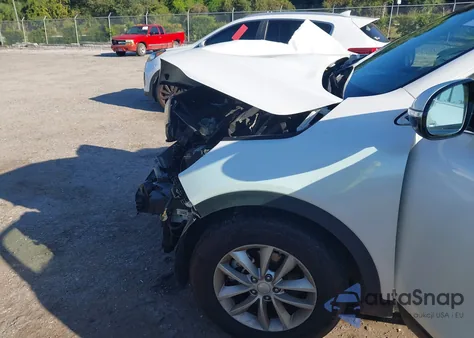 2016 Kia Sorento 2.4L Lx z USA, uszkodzony, nr VIN 5XYPG4A35GG173544